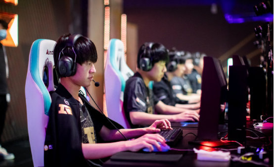 的老将凭借 的老将凭借