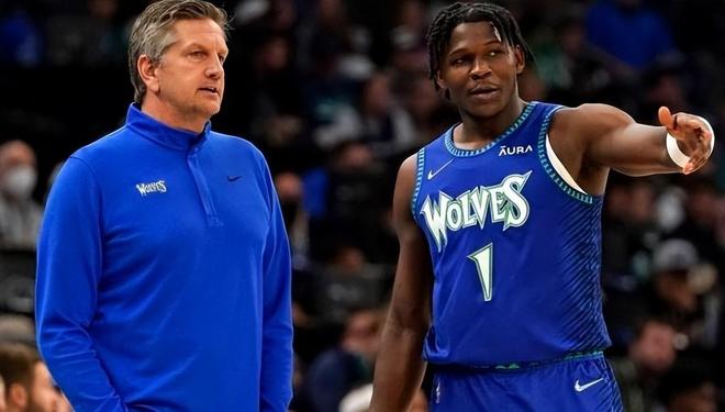 莱万破门 莱万破门